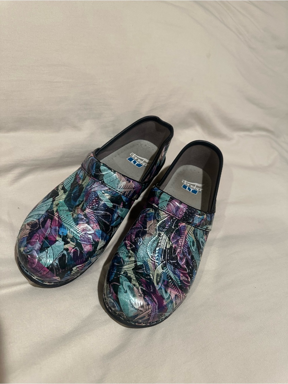 Dansko LT Colorful Feather-Print Clog Shoes size 39 - Picture 2 of 6